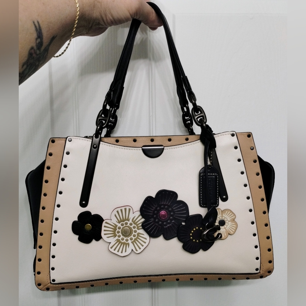 Coach Dreamer 29 With Tea Rose Applique And Rivets